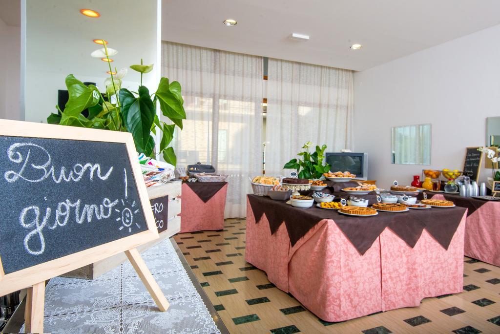 Hotel Venezia กัตตอลิกา ภายนอก รูปภาพ