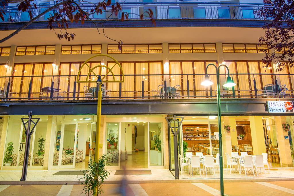 Hotel Venezia กัตตอลิกา ภายนอก รูปภาพ
