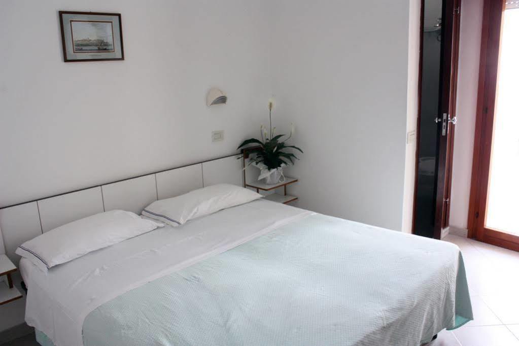 Hotel Venezia กัตตอลิกา ภายนอก รูปภาพ